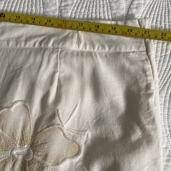 EUC Penningtons linen blend cream floral embroidered skirt - Picture 3 of 8